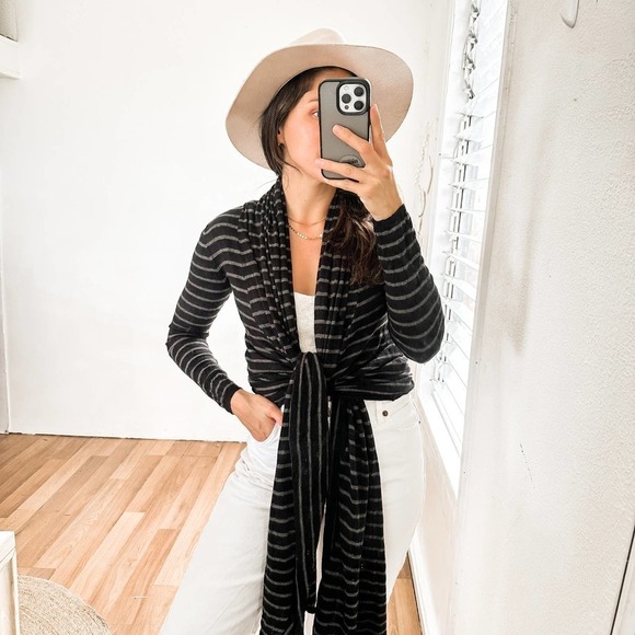 Alice + Olivia Cashmere Cardigan Wrap Infinity Sweater Size XS - Picture 1 of 12